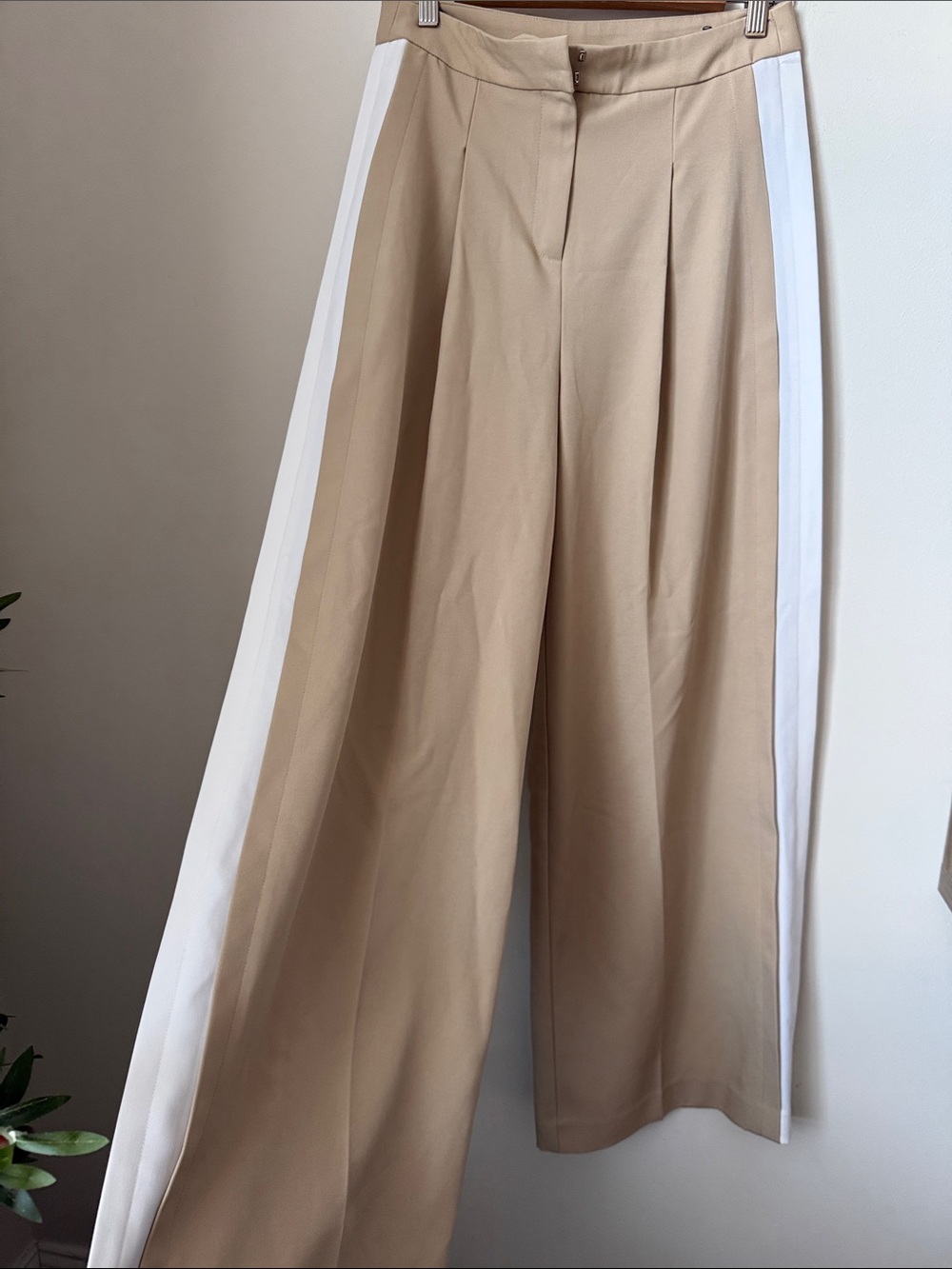 Kenneth Cole Beige Wide-Leg Pants with White Side Panels